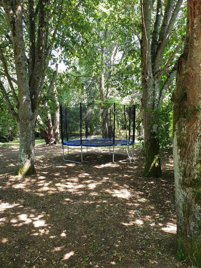 Le Petit Logis Villa Blere Exterior photo