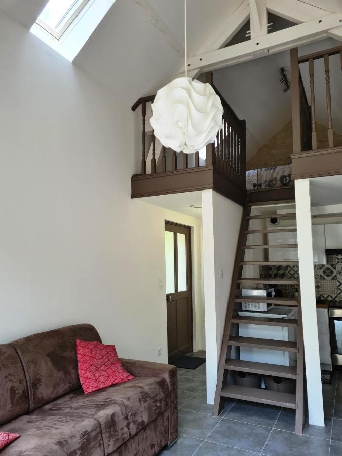 Le Petit Logis Villa Blere Exterior photo